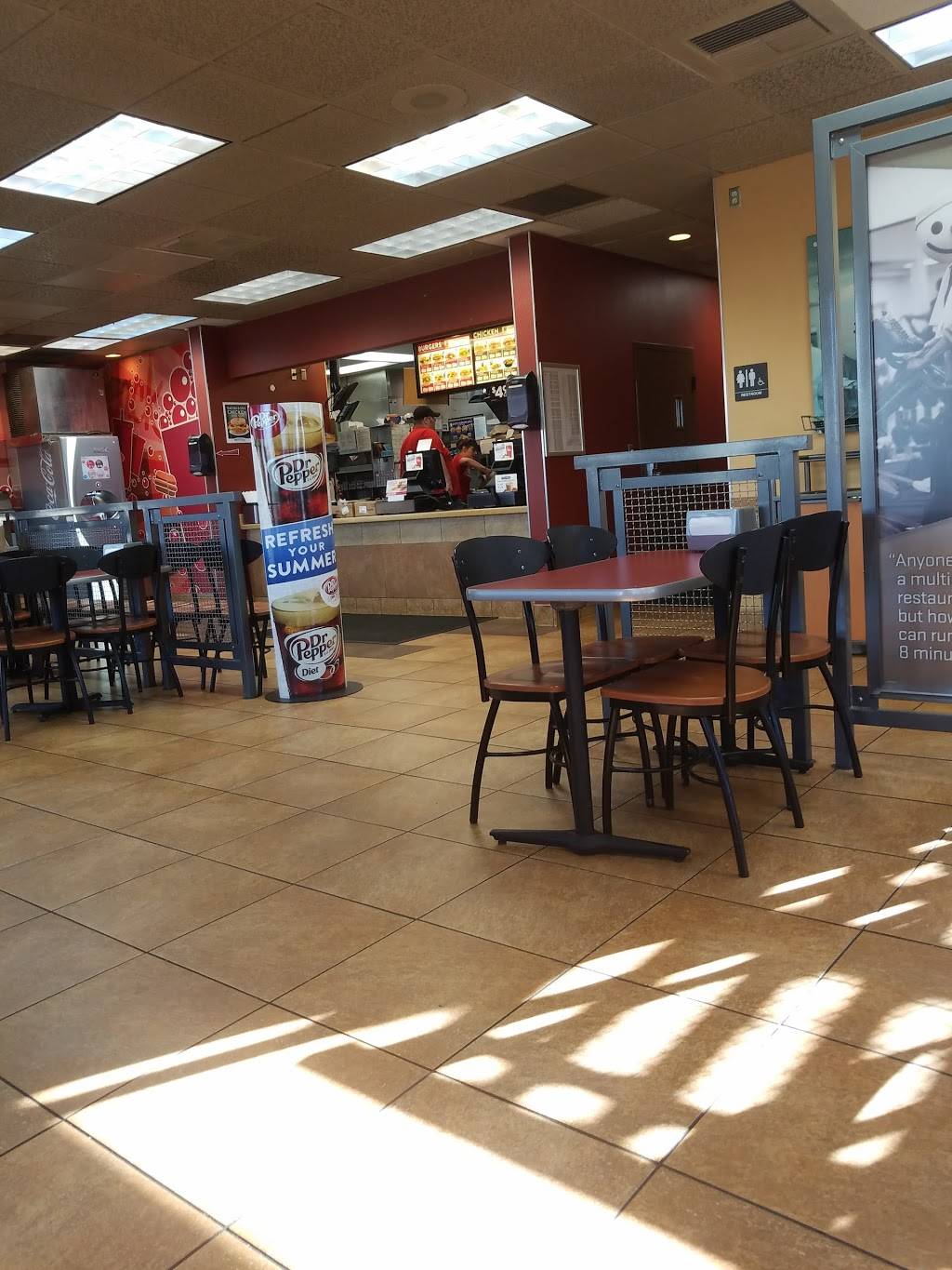 Jack in the Box | restaurant | 1075 S Main St, Red Bluff, CA 96080, USA | 5305292805 OR +1 530-529-2805