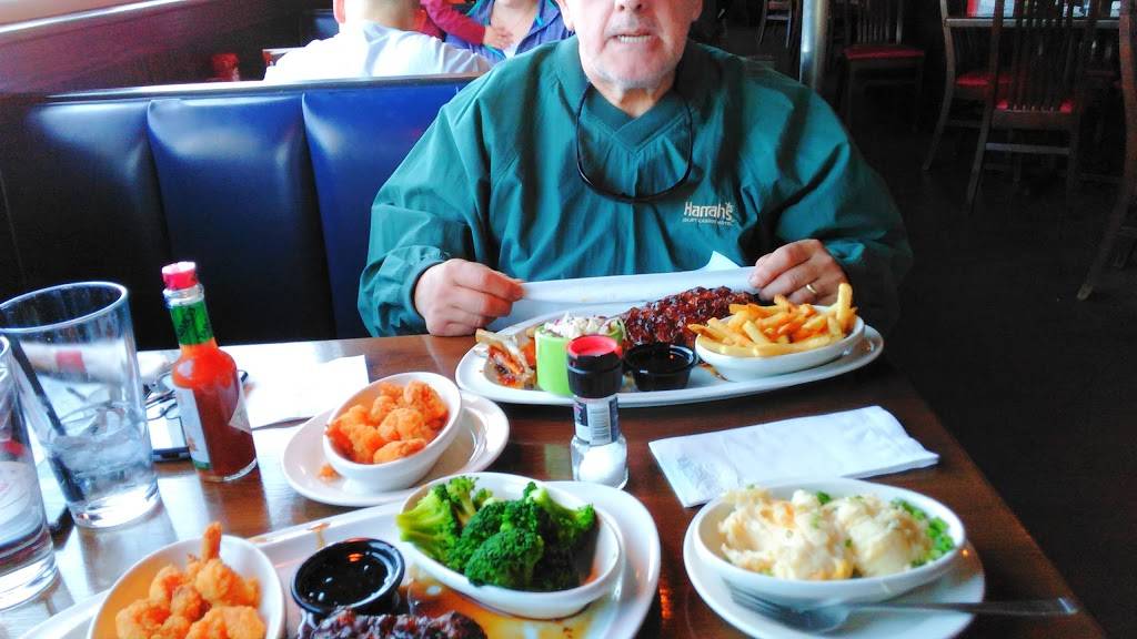 TGI Fridays | restaurant | 2410 Walter Payton Memorial Highway, Oswego, IL 60543, USA | 6305547337 OR +1 630-554-7337