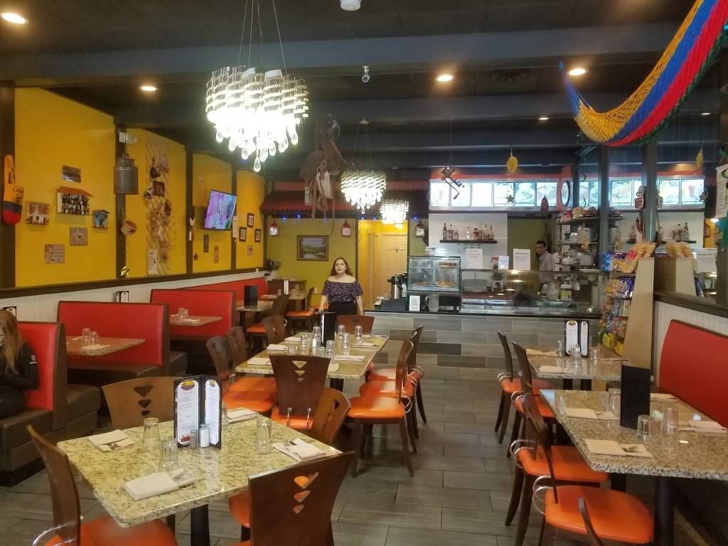 Moliendo Cafe | restaurant | 791 Madison Ave, Albany, NY 12208, USA | 5188989081 OR +1 518-898-9081