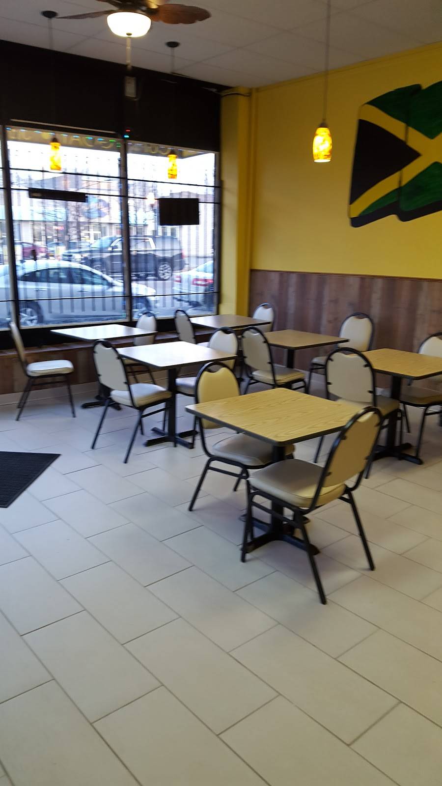 Jamaican Jerk Spice | restaurant | 6500 S Cottage Grove Ave, Chicago, IL 60637, USA | 7739554333 OR +1 773-955-4333