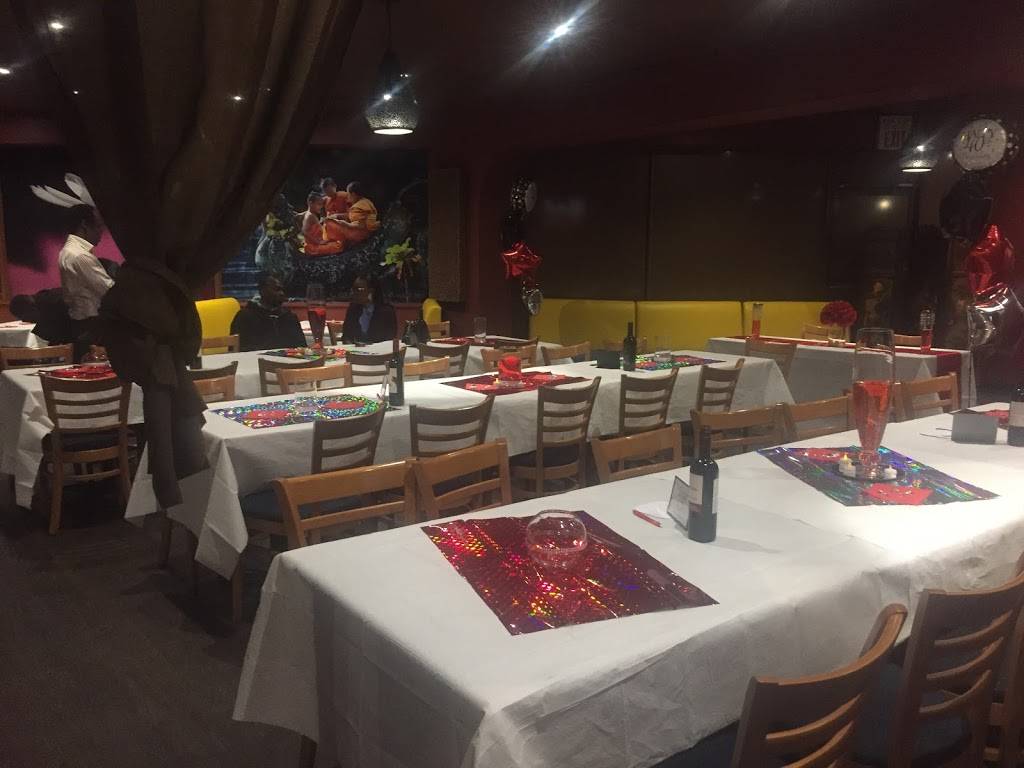 Phaze 2 Restaurant | restaurant | 1500 Royal York Rd unit 20,21, Etobicoke, ON M9P 3B6, Canada | 6477488860 OR +1 647-748-8860