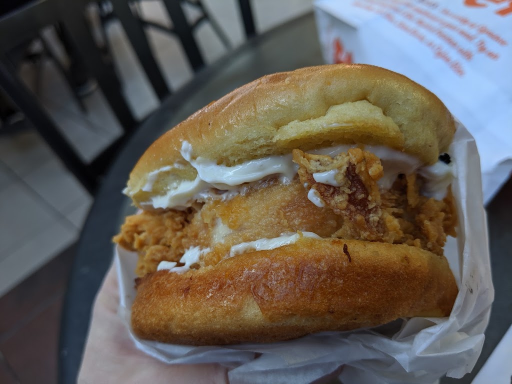 Popeyes Louisiana Kitchen | restaurant | Place Mall, 37 Providence Pl, Providence, RI 02903, USA | 4012705193 OR +1 401-270-5193