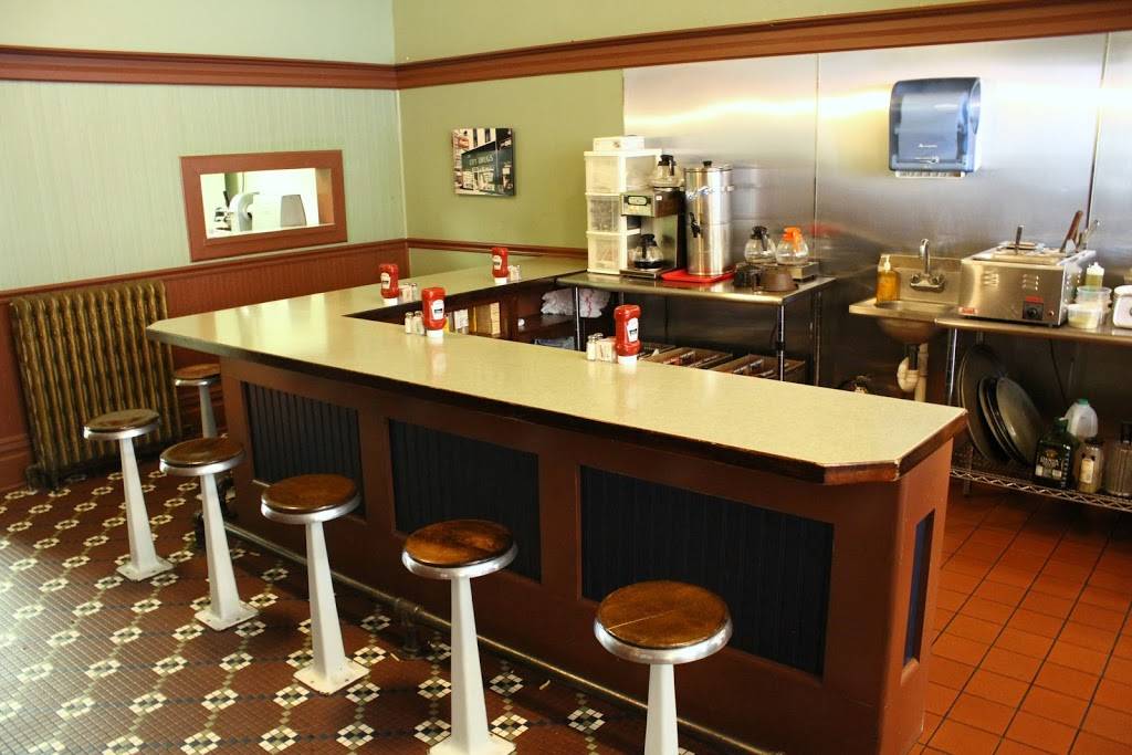 Coney Island | restaurant | 266 E Michigan Ave, Kalamazoo, MI 49007, USA | 2693820377 OR +1 269-382-0377