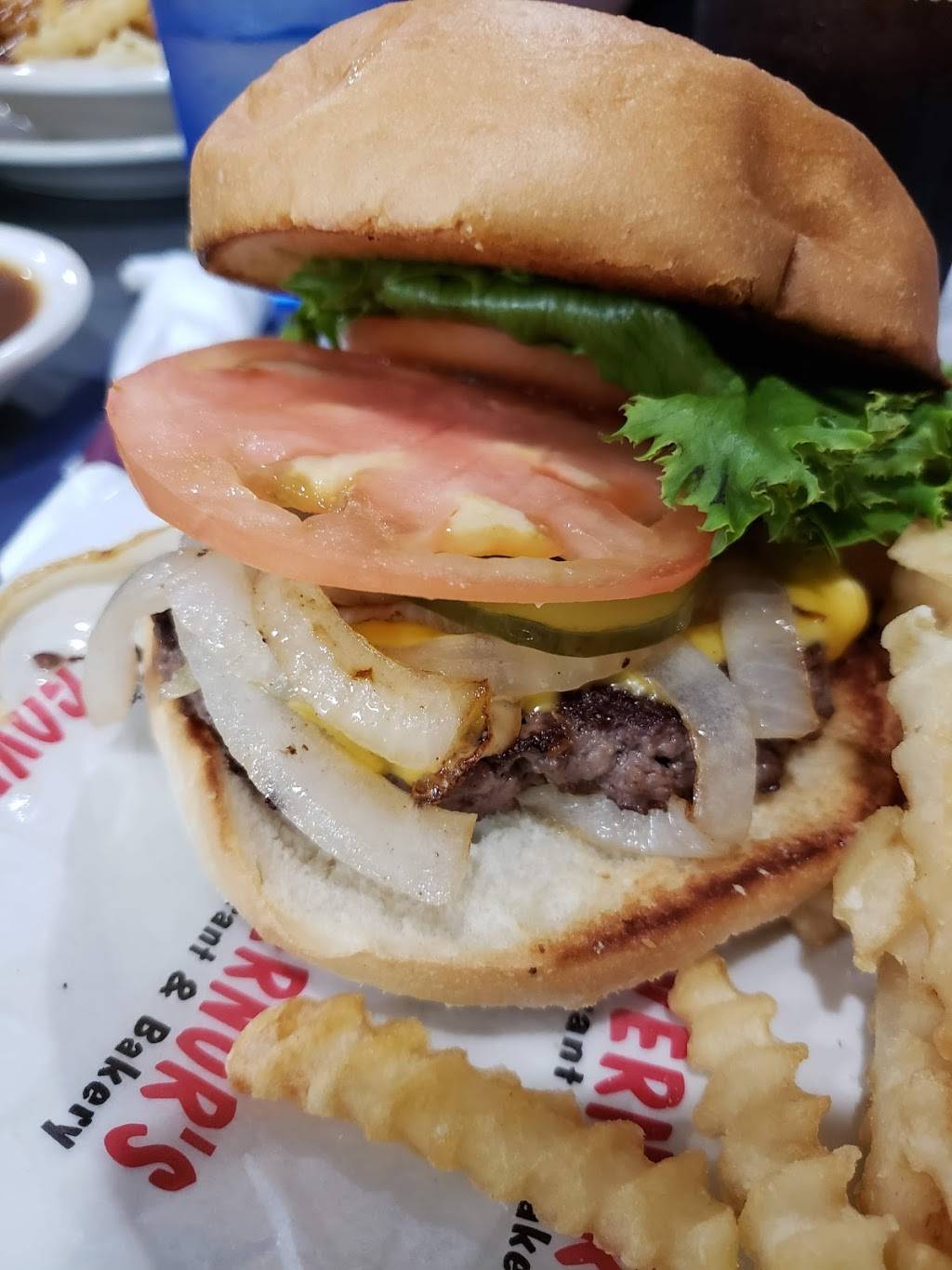 Governors Restaurant & Bakery | restaurant | 1185 Lisbon St, Lewiston, ME 04240, USA | 2077530173 OR +1 207-753-0173