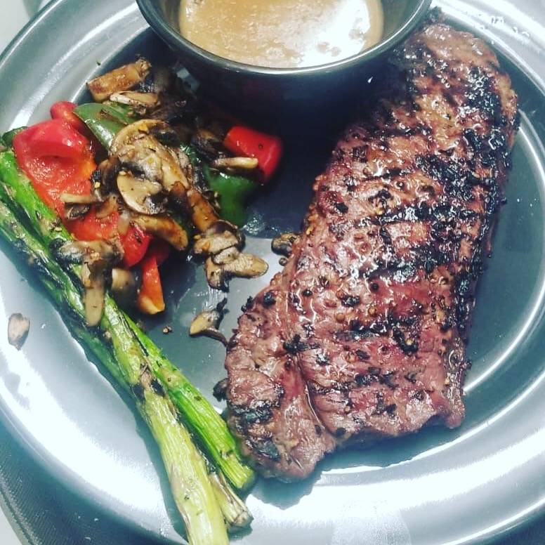 Elite 6ix Bar & Grill | restaurant | 200 Queen St S, Mississauga, ON L5M 1L3, Canada | 9058583696 OR +1 905-858-3696