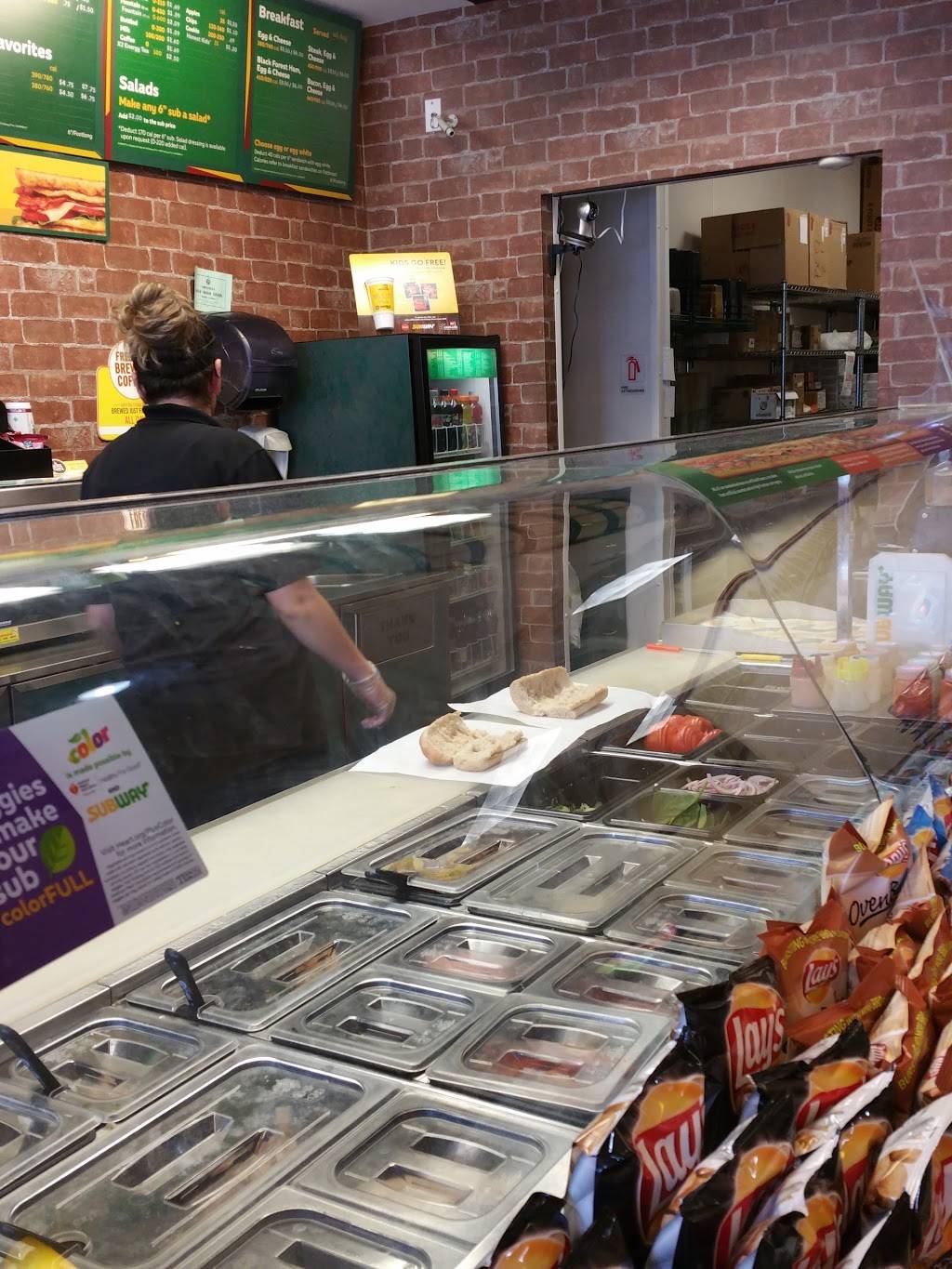 Subway Restaurants | restaurant | 12235 W Linebaugh Ave, Tampa, FL 33626, USA | 8138147775 OR +1 813-814-7775