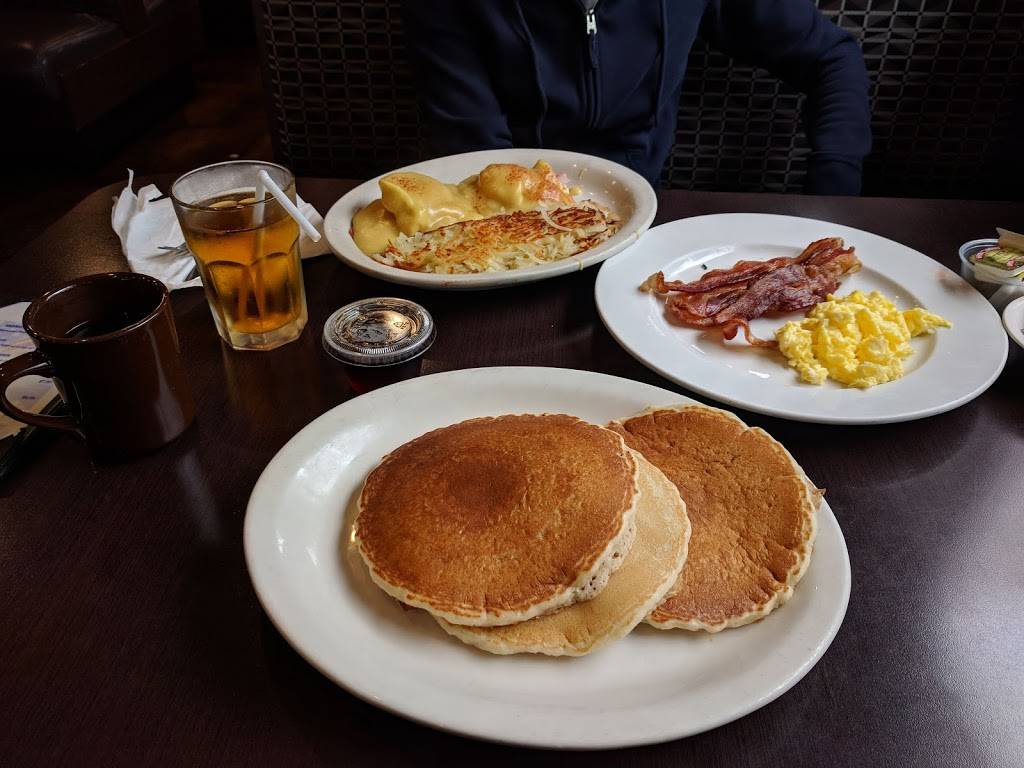 Americus Grill | restaurant | 9836 E Grand River Ave, Brighton, MI 48116, USA | 8103600388 OR +1 810-360-0388