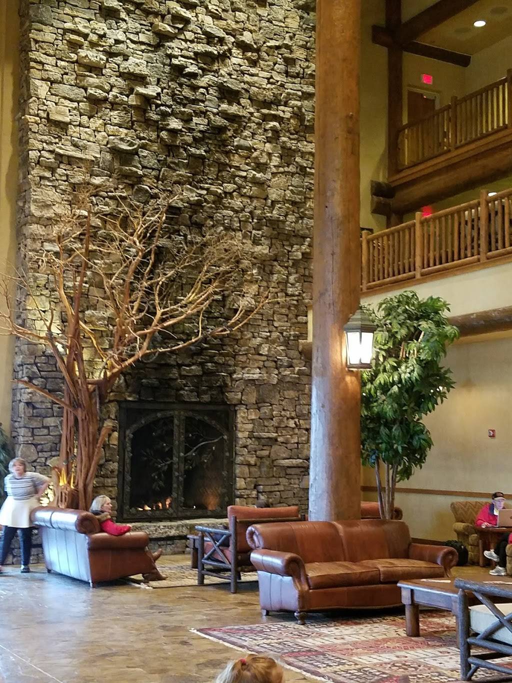 The Keeter Center-Dining | restaurant | 1 Opportunity Ave, Point Lookout, MO 65726, USA | 4176902146 OR +1 417-690-2146