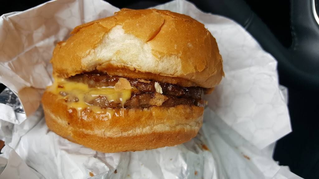 Swensons (North Canton) Drive-In Restaurants | restaurant | 1558 N Main St, North Canton, OH 44720, USA | 3304999494 OR +1 330-499-9494