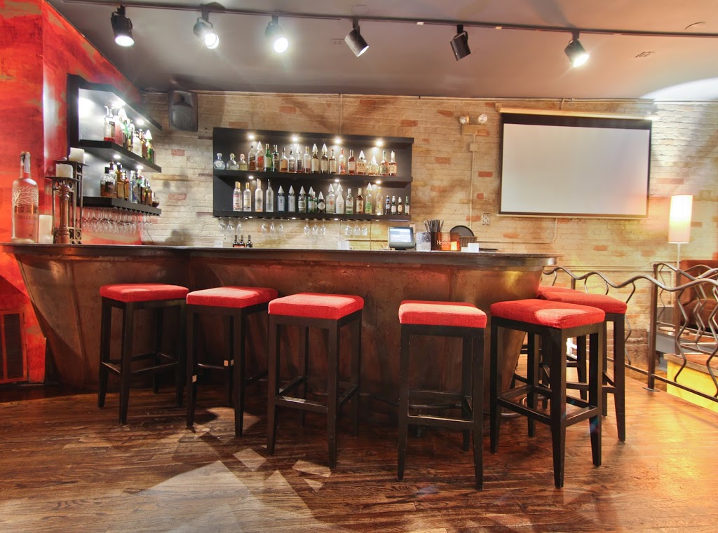 Vivo | restaurant | 838 W Randolph St, Chicago, IL 60607, USA | 3127333379 OR +1 312-733-3379