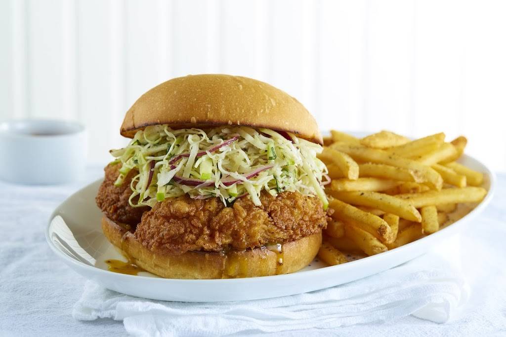 Streets Fine Chicken | restaurant | 5211 Forest Ln #108, Dallas, TX 75244, USA | 9728035181 OR +1 972-803-5181