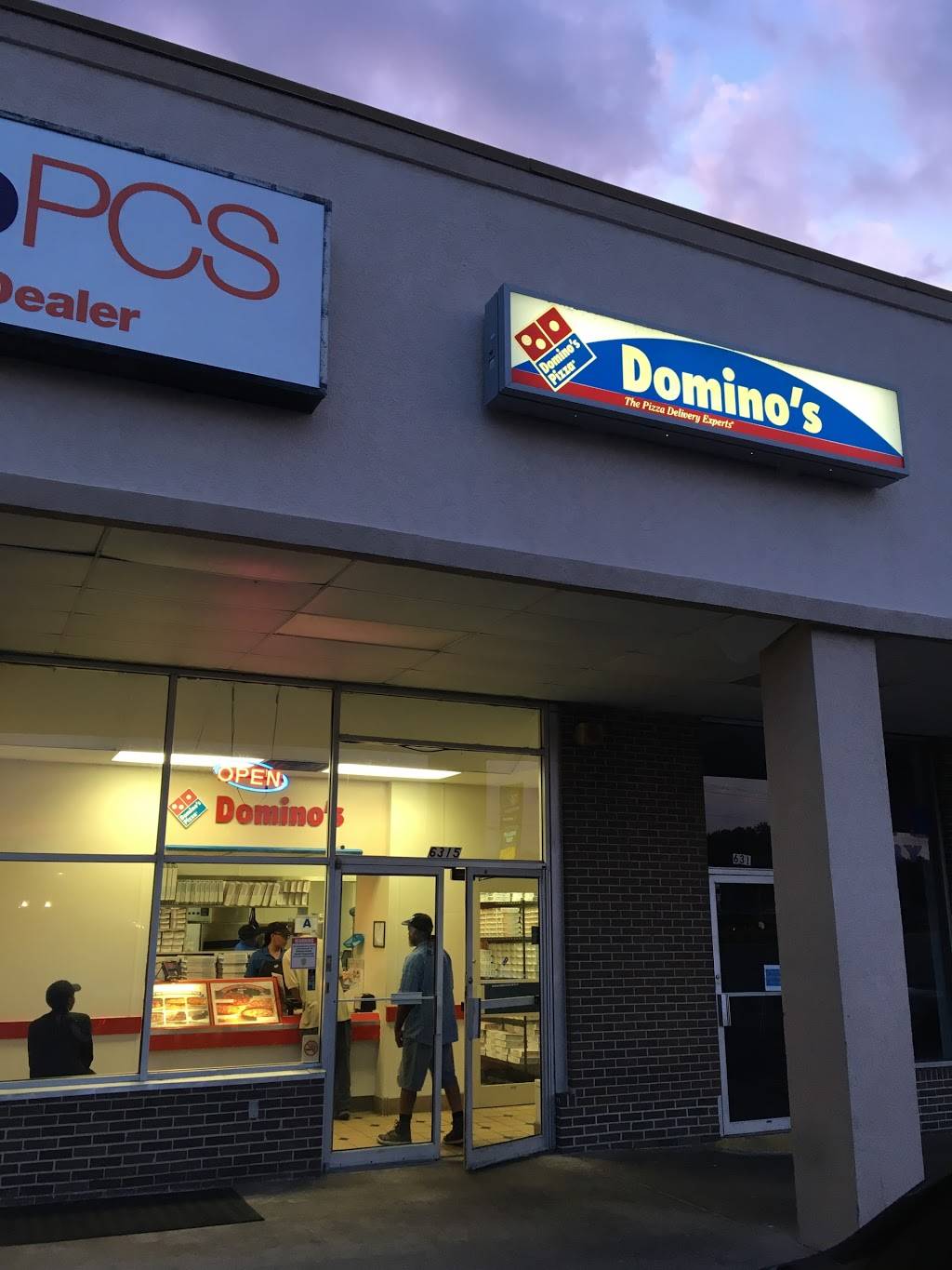 Dominos Pizza | meal delivery | 6315 N Main St # B, Columbia, SC 29203, USA | 8037865555 OR +1 803-786-5555