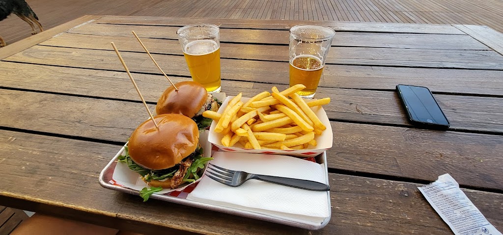 Belly Bombz Wings & Burgers | restaurant | 905 E Arrow Hwy, Glendora, CA 91740, USA | 6267272176 OR +1 626-727-2176