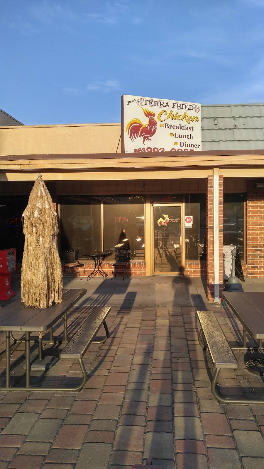 Terra-Fried Chicken | restaurant | 1029 E Oak St, Arcadia, FL 34266, USA | 8639930055 OR +1 863-993-0055