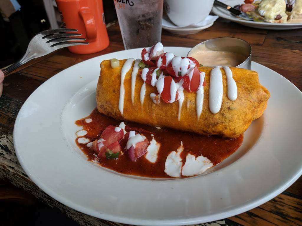 Café Hollander - Hilldale | restaurant | 701 Hilldale Way, Madison, WI 53705, USA | 6082373168 OR +1 608-237-3168