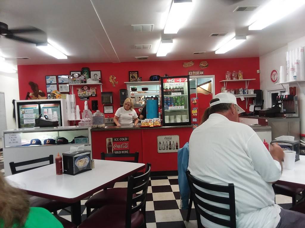 Jimmys Famous Hot Dogs | restaurant | 901 Mebane Oaks Rd, Mebane, NC 27302, USA | 9195680727 OR +1 919-568-0727