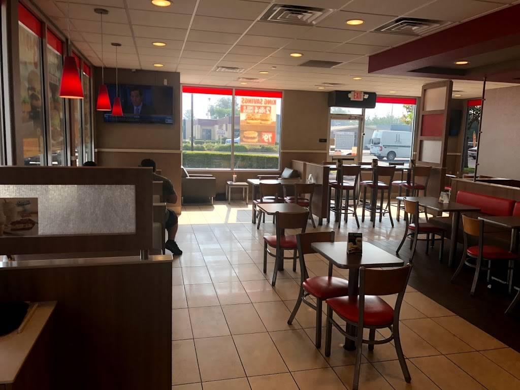 Burger King | restaurant | 3101 S Mooney Blvd, Visalia, CA 93277, USA | 5597130897 OR +1 559-713-0897