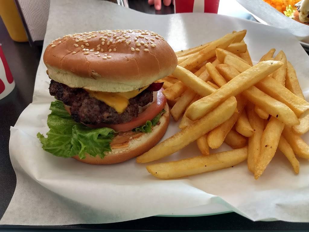 Greenwood Flame Burger | restaurant | 10410 Greenwood Ave N B, Seattle, WA 98133, USA | 2067087743 OR +1 206-708-7743