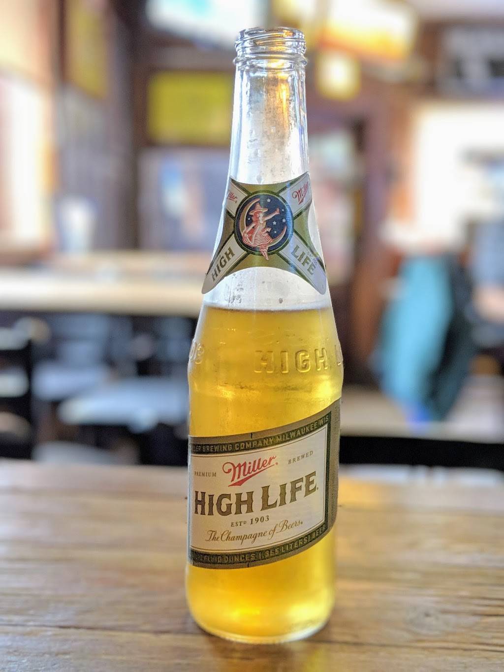 Bringer Inn | restaurant | 6230 Lincoln Ave, Morton Grove, IL 60053, USA | 8479650150 OR +1 847-965-0150