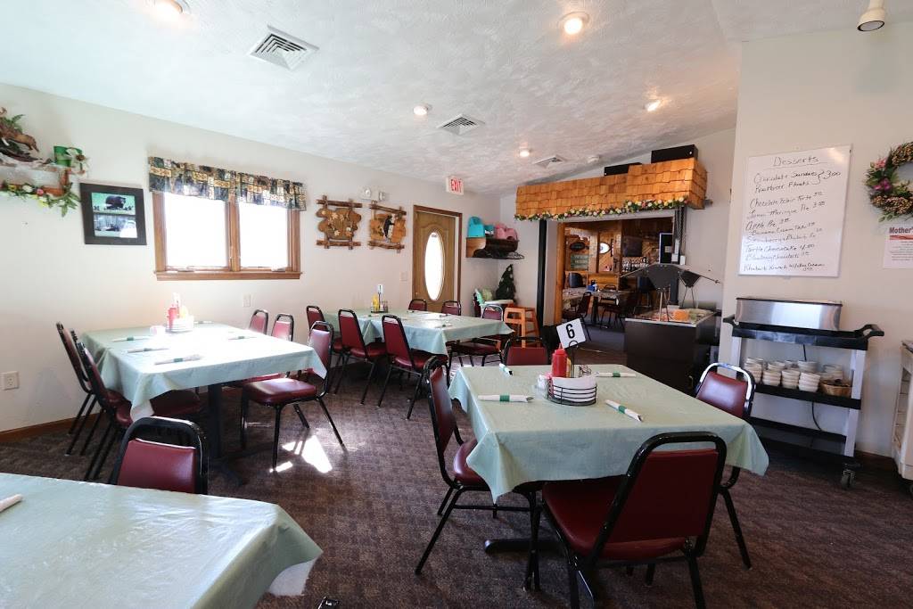 Anitas Log Cabin Restaurant & Bar | restaurant | 210 N Main St, Oakfield, WI 53065, USA | 9205833019 OR +1 920-583-3019