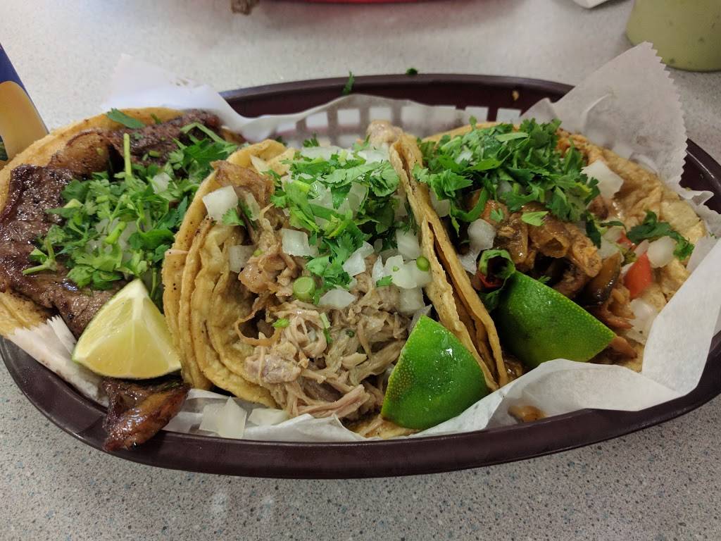 La Rosita | restaurant | 6005 Monona Dr, Monona, WI 53716, USA | 6082212203 OR +1 608-221-2203