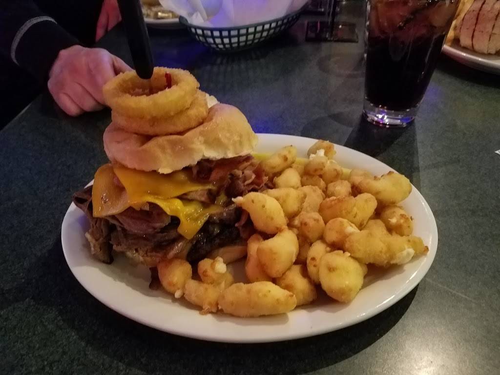 Highland Howies Pub & Grill | restaurant | 3605 Humboldt Rd, Green Bay, WI 54311, USA | 9204692999 OR +1 920-469-2999