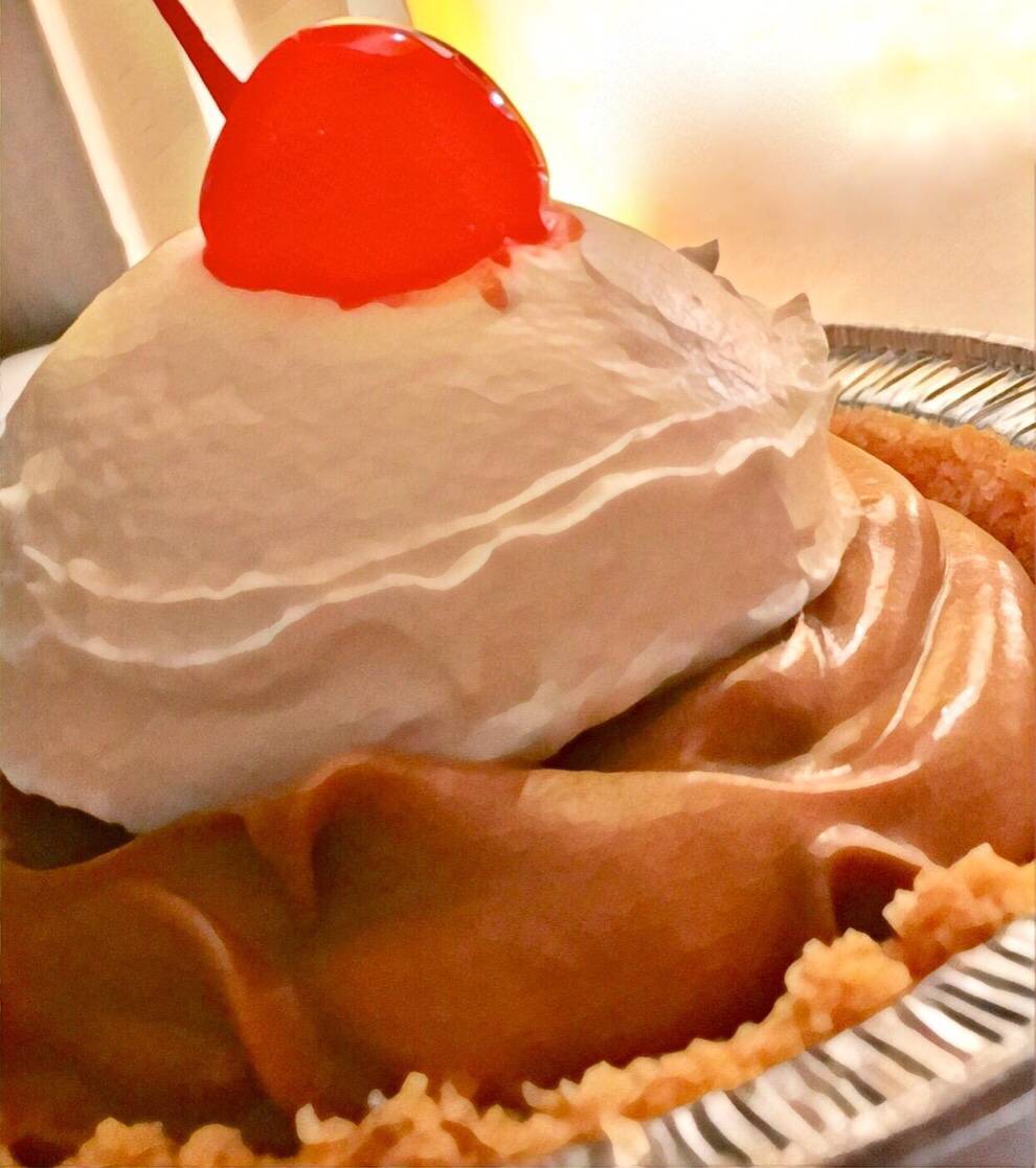 Fry and Pie | restaurant | Courtyard at Hi-Ho Lounge, 2239 St Claude Ave, New Orleans, LA 70117, USA | 5042957021 OR +1 504-295-7021