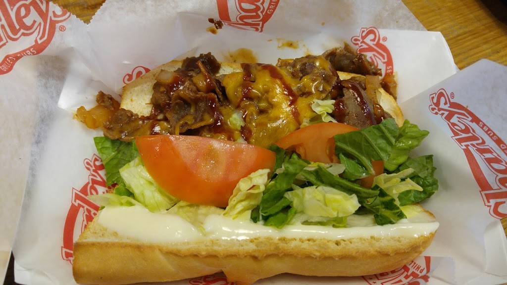 Charleys Philly Steaks | restaurant | 6496 Sawmill Rd, Columbus, OH 43235, USA | 6143369960 OR +1 614-336-9960
