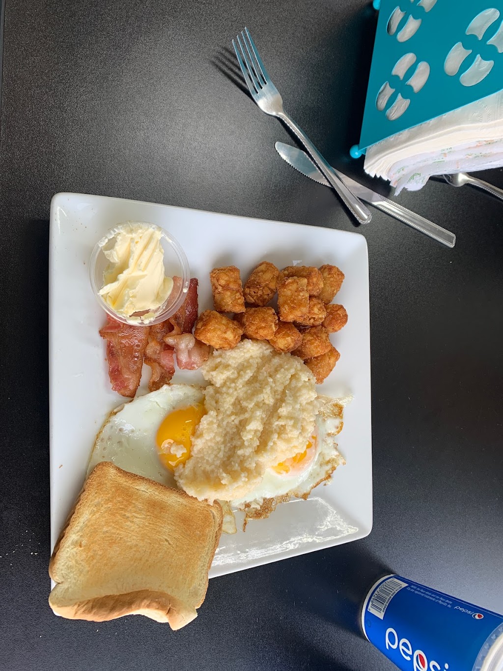 Stephs diner | restaurant | 2210 Old Williamsburg Rd Suite A, Yorktown, VA 23690, USA | 7578883261 OR +1 757-888-3261