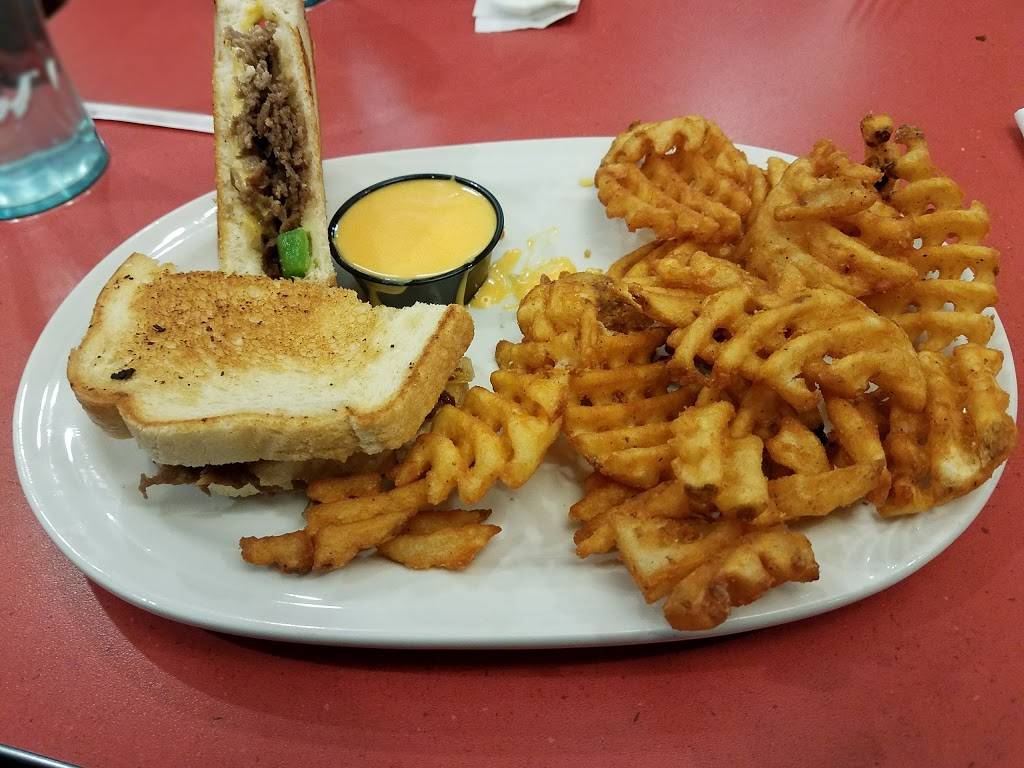 Friendlys | restaurant | 1021 Main St, South Weymouth, MA 02190, USA | 7813378877 OR +1 781-337-8877