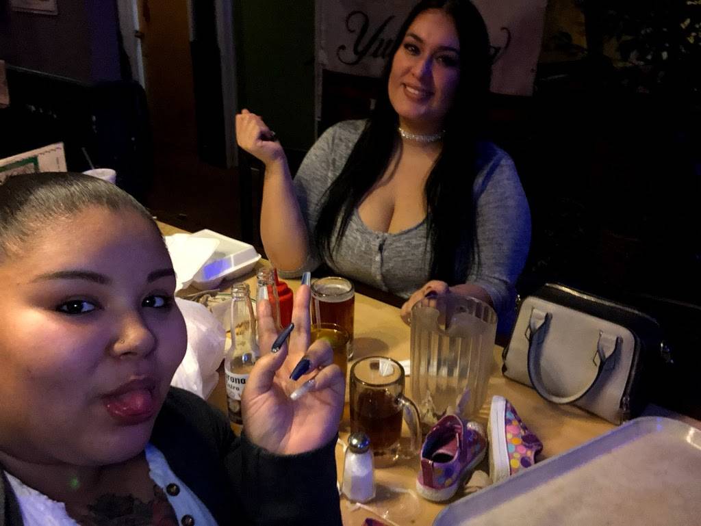 Cafe Hotwings | restaurant | 895 Indian Trail Lilburn Rd NW, Lilburn, GA 30047, USA | 7709251313 OR +1 770-925-1313