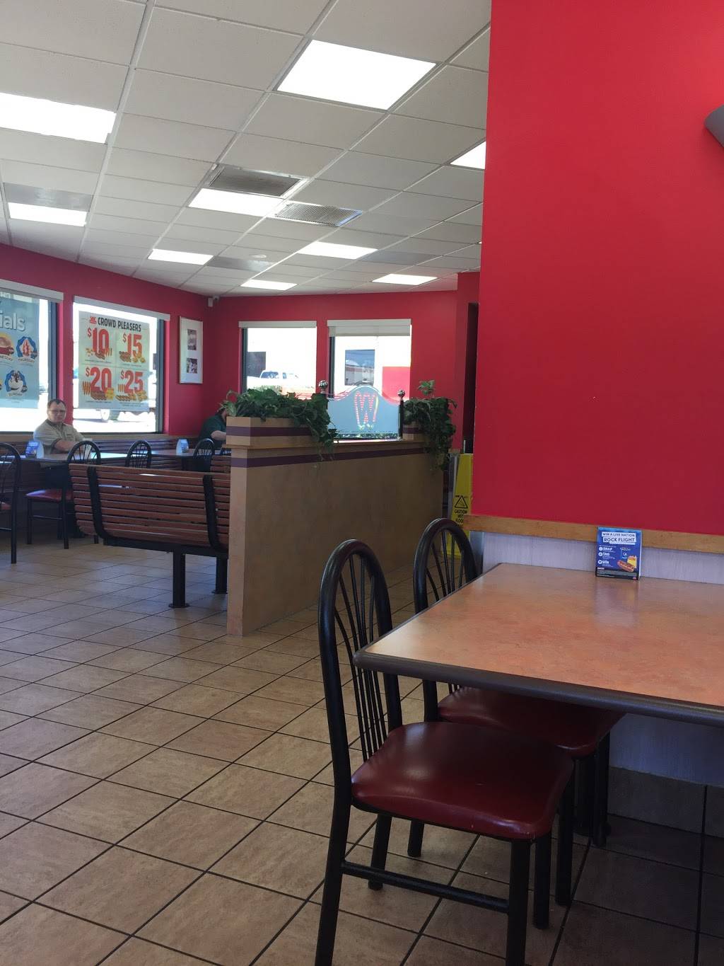 Wienerschnitzel | restaurant | 2512 W Braker Ln, Austin, TX 78758, USA | 5124917888 OR +1 512-491-7888