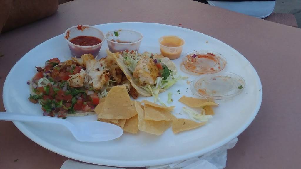 Surfside Seafood | restaurant | 550 E Surfside Dr, Port Hueneme, CA 93041, USA | 8054889533 OR +1 805-488-9533