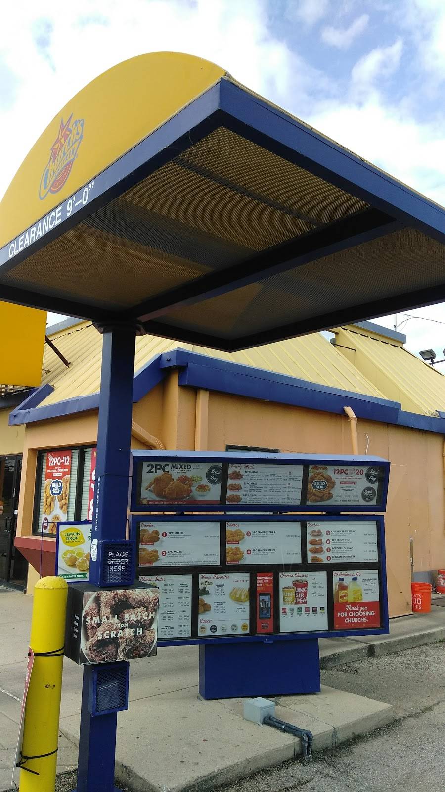 Churchs Chicken | restaurant | 901 E Main St, Grand Prairie, TX 75050, USA | 9722640529 OR +1 972-264-0529