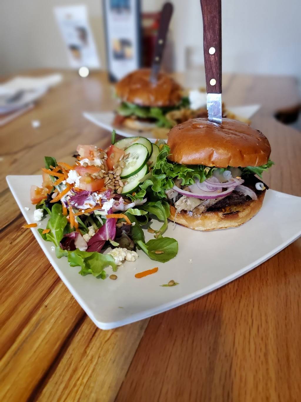 Jack Russell Brewery Restaurant | restaurant | 209 Main St, Placerville, CA 95667, USA | 5306014420 OR +1 530-601-4420