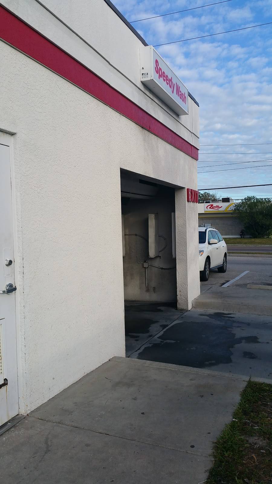 Dunkin Donuts | cafe | 12550 49th St N, Clearwater, FL 33762, USA | 7275560111 OR +1 727-556-0111