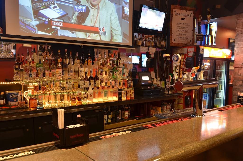 Hometown Sports Bar & Grill | restaurant | 241 E Lincoln Hwy, DeKalb, IL 60115, USA | 8152173325 OR +1 815-217-3325