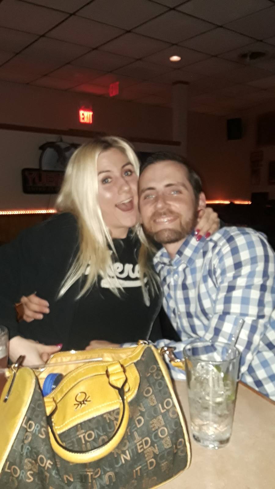 Pleasant Street Bar & Grill | restaurant | 50 Pleasant St, Attleboro, MA 02703, USA | 5082229737 OR +1 508-222-9737