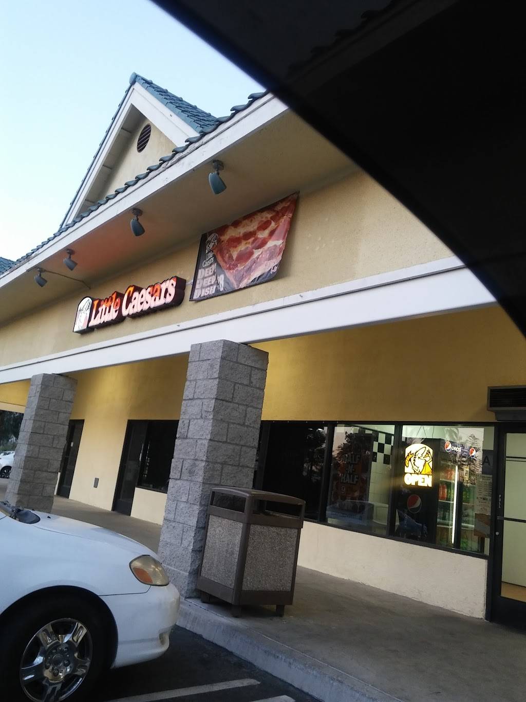 Little Caesars Pizza | meal takeaway | 1600 E Citrus Ave Suite G, Redlands, CA 92374, USA | 9097941999 OR +1 909-794-1999