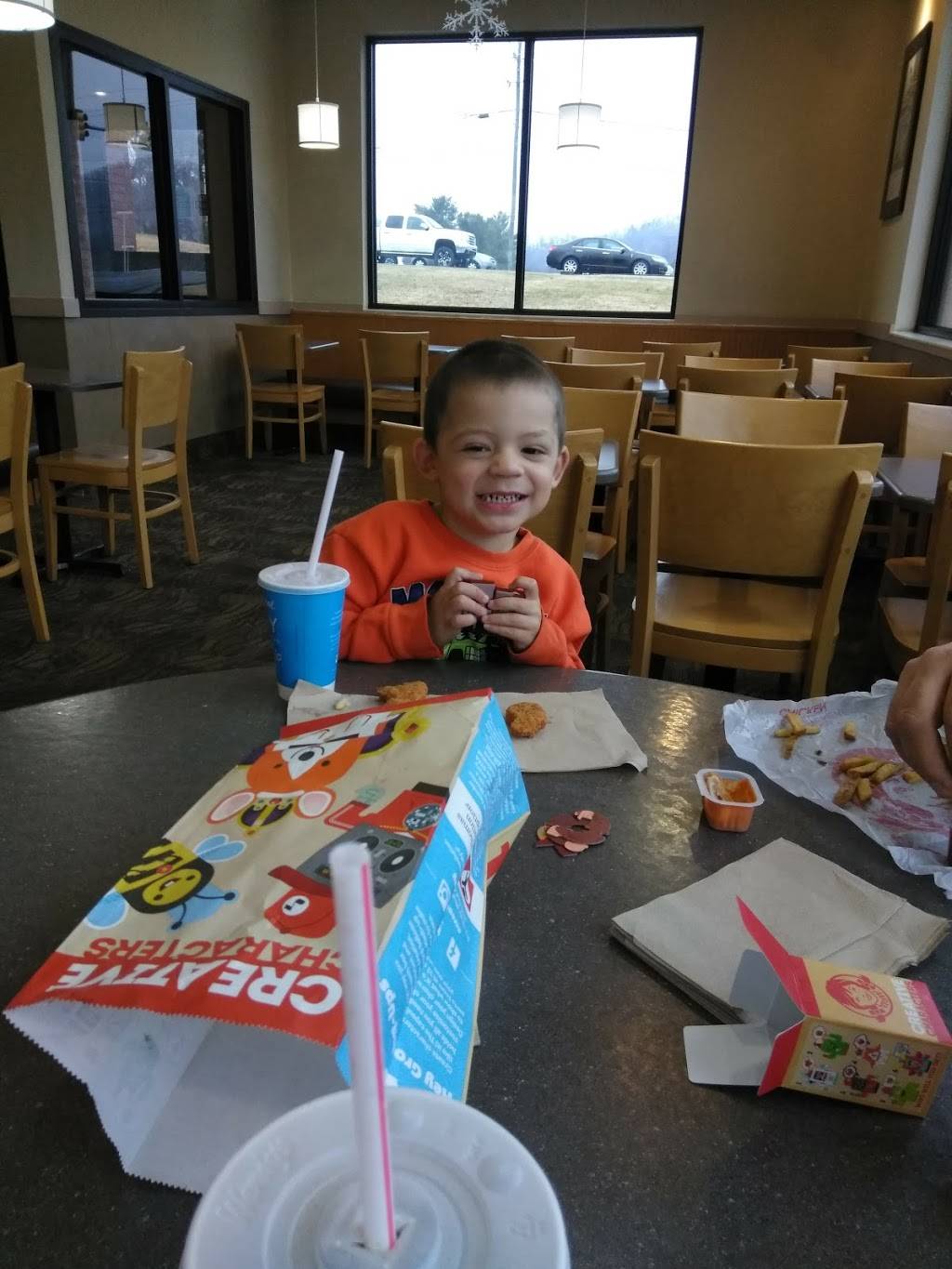 Wendys | restaurant | 1505 Volunteer Pkwy, Bristol, TN 37620, USA | 4236528200 OR +1 423-652-8200