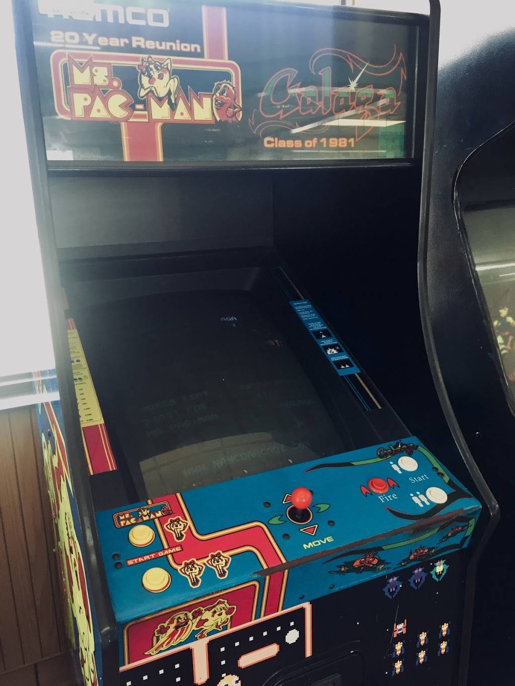 Sharks Fish & Chicken | restaurant | 1352 E Shelby Dr, Memphis, TN 38116, USA | 9013450101 OR +1 901-345-0101