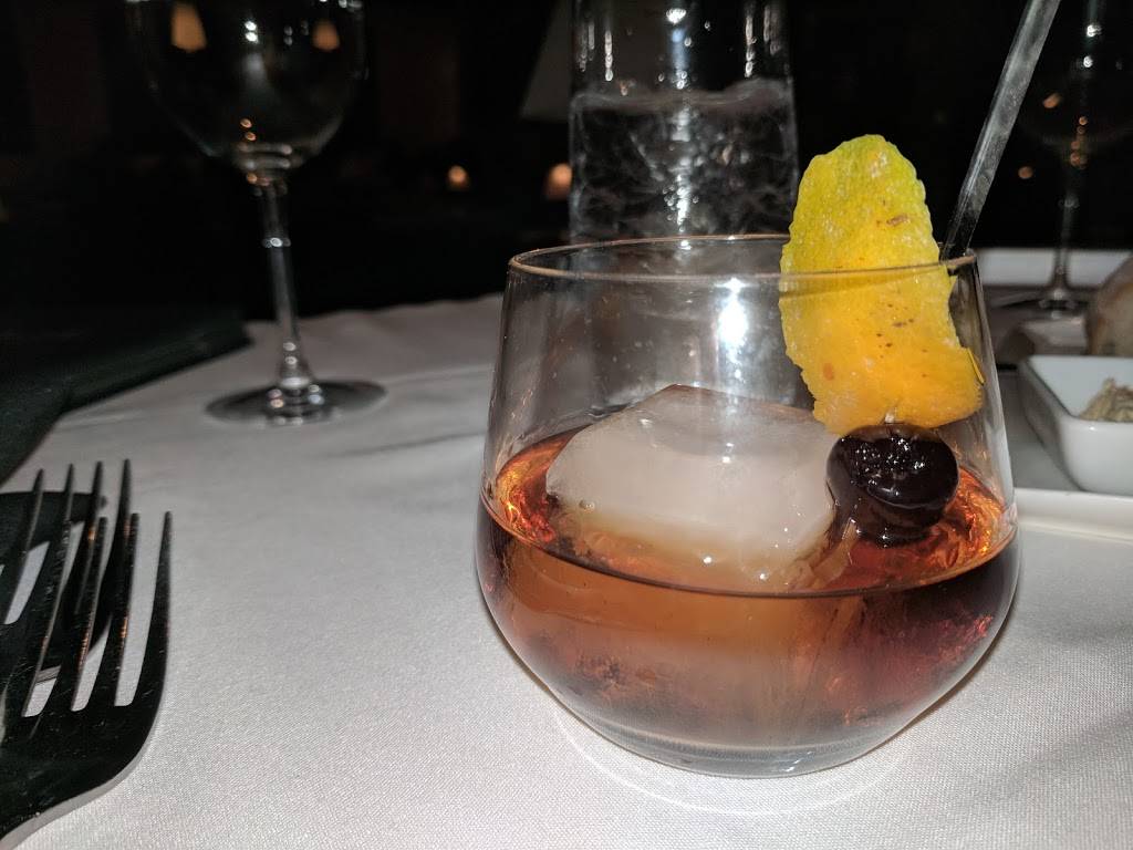 Eddie Vs Prime Seafood | night club | 15323 N Scottsdale Rd, Scottsdale, AZ 85254, USA | 4807304800 OR +1 480-730-4800