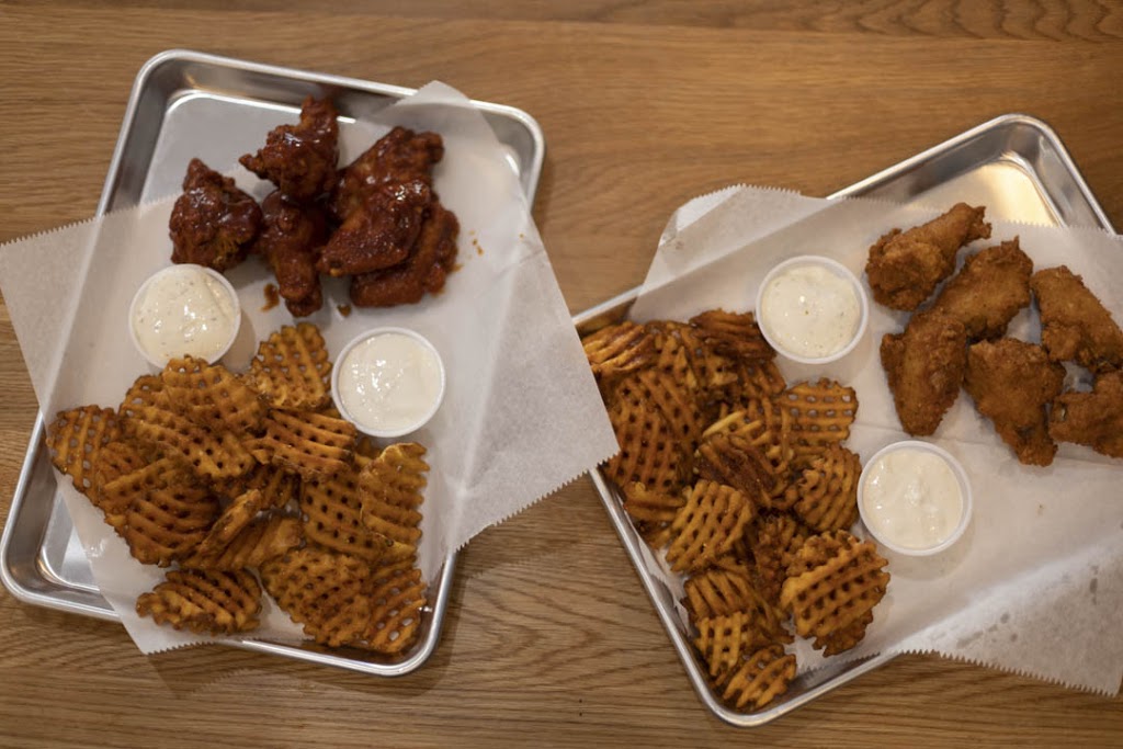 Collins Pizza | restaurant | 7308 Collins Ave, Miami Beach, FL 33141, USA | 3053978656 OR +1 305-397-8656