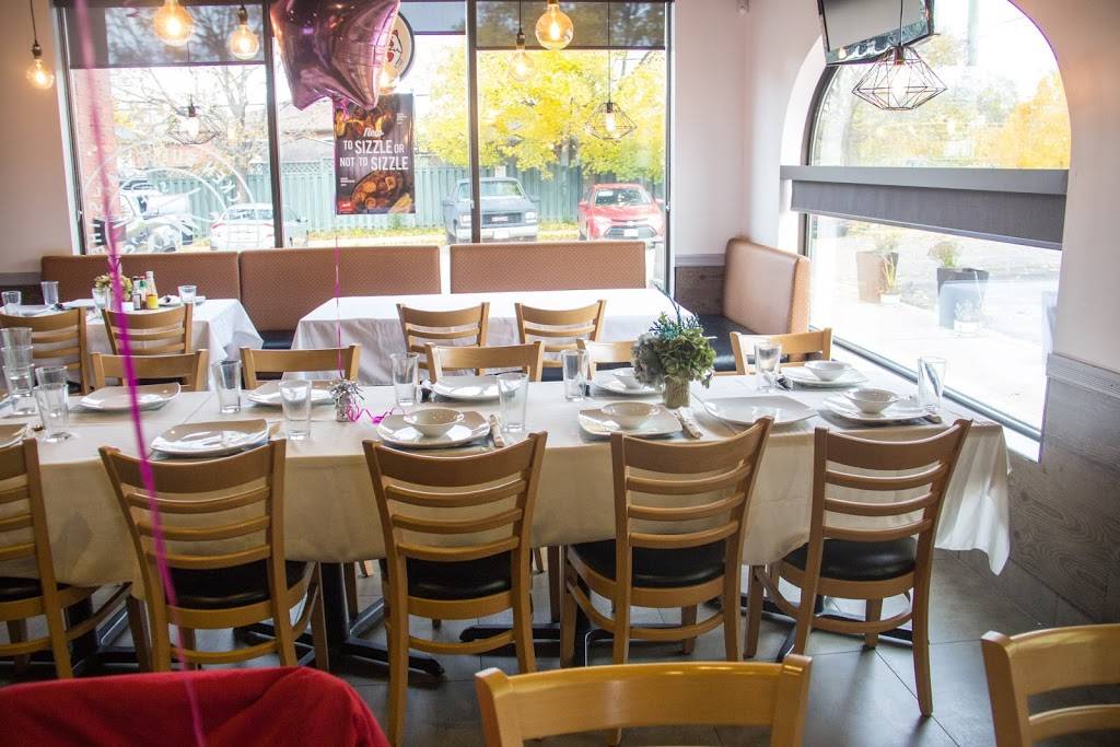 Maxs Restaurant, Cuisine of the Philippines | restaurant | 707 Markham Rd, Scarborough, ON M1H 2A8, Canada | 4164314960 OR +1 416-431-4960