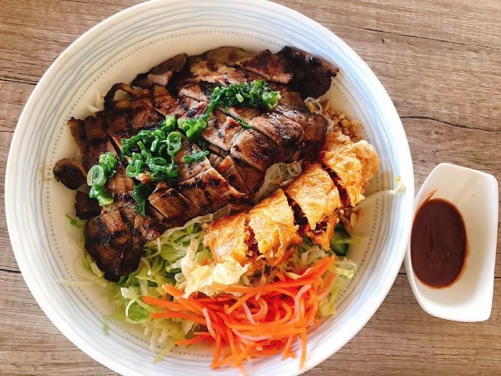 Pho Anh Vu | restaurant | 3200 Dufferin St, North York, ON M6A 3B2, Canada | 6473469333 OR +1 647-346-9333