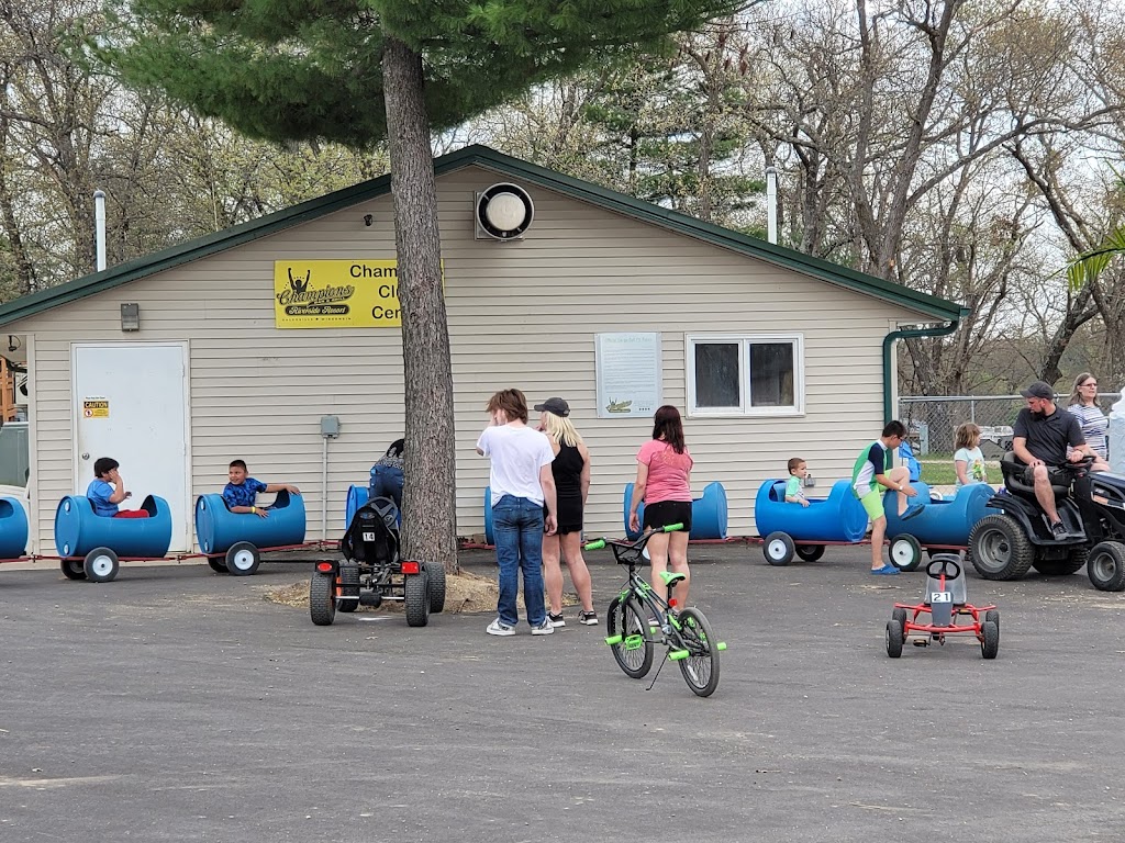 Champions Riverside Resort | restaurant | W16751 Pow Wow Ln, Galesville, WI 54630, USA | 6085822995 OR +1 608-582-2995