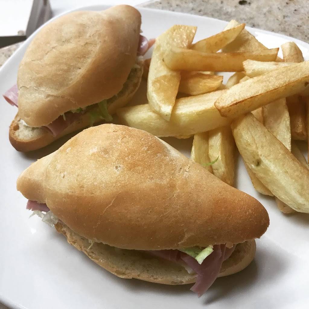 Alebrijes Cafe | restaurant | 1323 W Clarendon Dr, Dallas, TX 75208, USA | 2142902888 OR +1 214-290-2888