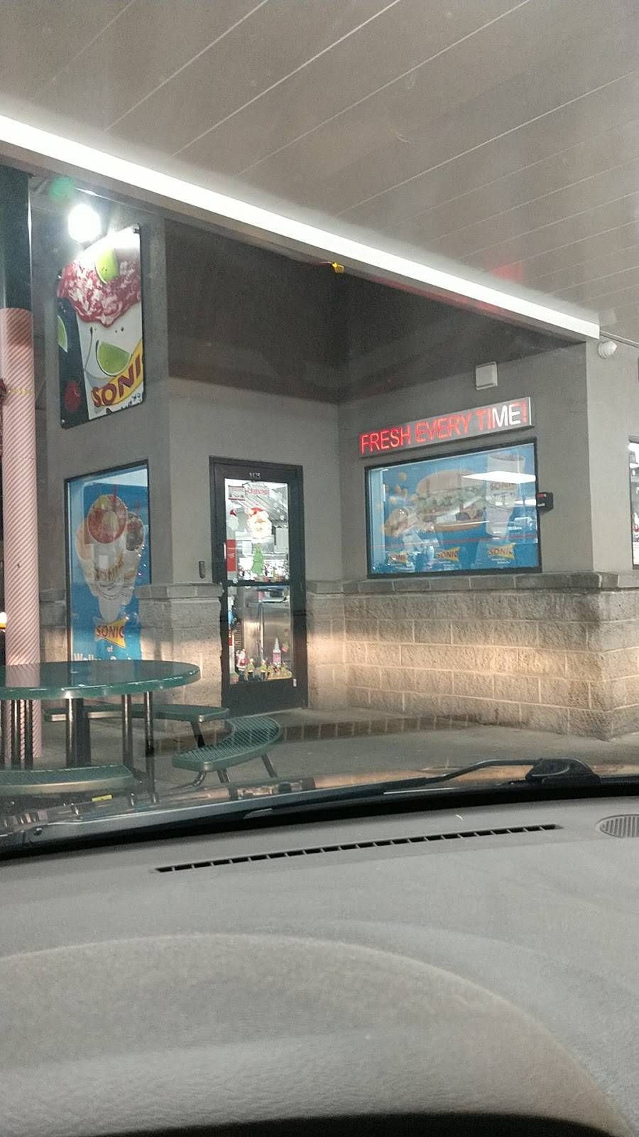 Sonic Drive-In | restaurant | 8475 Kingston Pike, Knoxville, TN 37919, USA | 8656931594 OR +1 865-693-1594