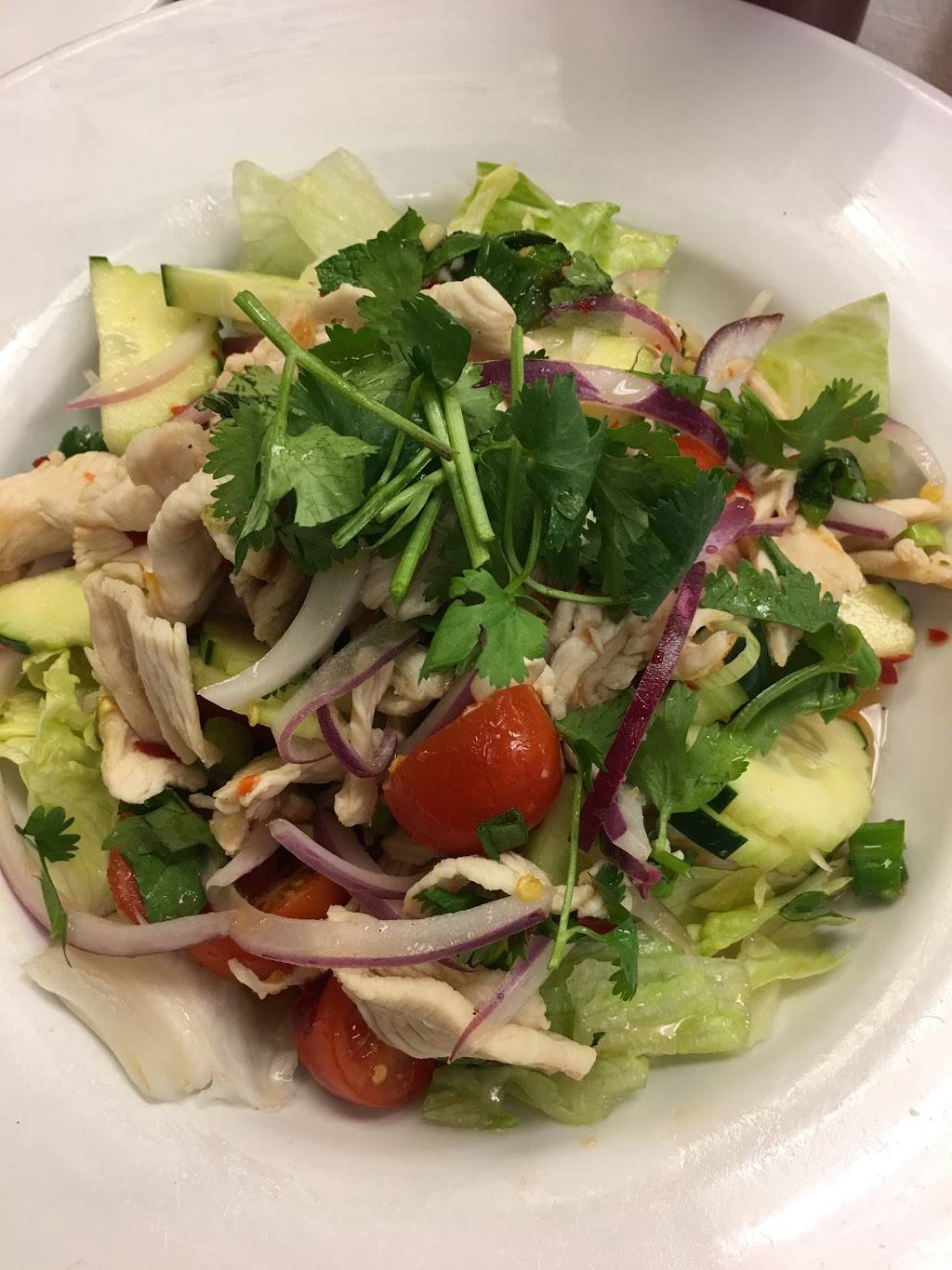 Jasmine Thai Noodle & BBQ | restaurant | 23360 Valencia Blvd, Valencia, CA 91355, USA | 6612542012 OR +1 661-254-2012