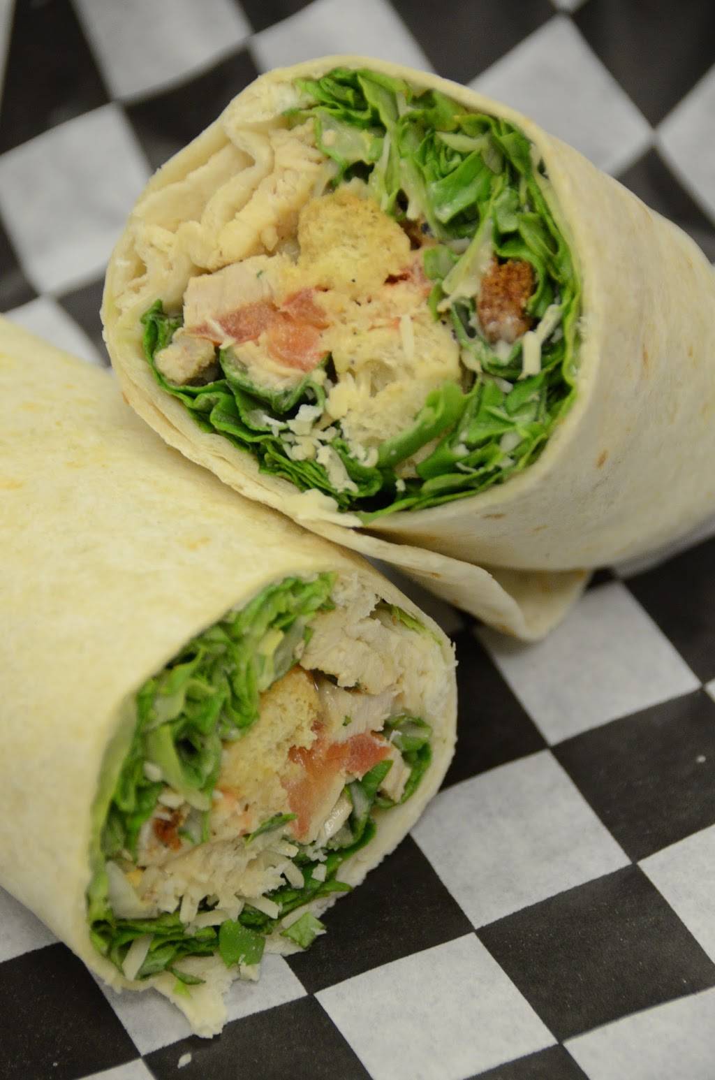 Brendas Frozen Custard | restaurant | 205 Wells St, Sandwich, IL 60548, USA | 8155702236 OR +1 815-570-2236